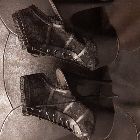 Pleaser Shoes - Pleaser High Heels